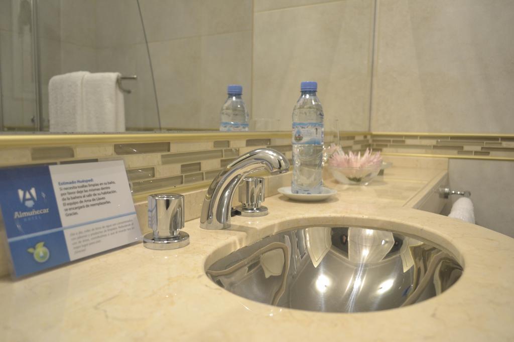 Almunecar Hotel Tartagal Quarto foto